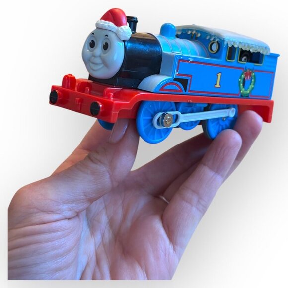 Thomas & Friends Christmas Motorized Train Set w Elsbridge Station Bridge - Picture 12 of 16